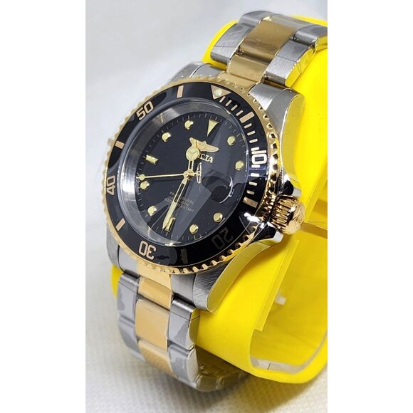 Invicta Pro Diver Men’s 40mm Stainless Steel Quartz Watch | Blue Dial, 200m - Picture 8 of 16